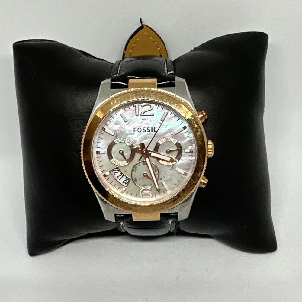 Fossil Perfect Boyfriend ES4135 Women's Black Leather Analog Dial Watch HME680